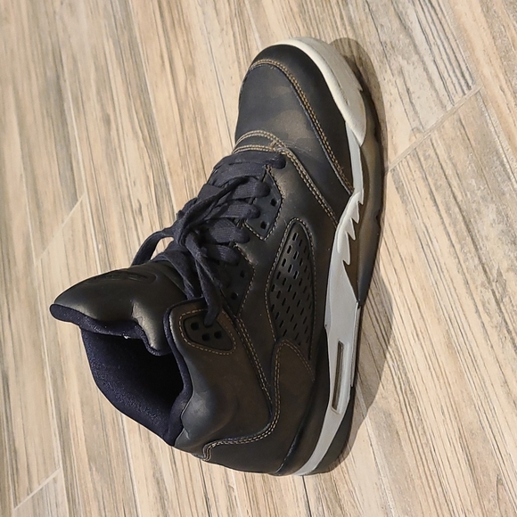 Air Jordan retro 5 Size 6 years - Picture 4 of 7